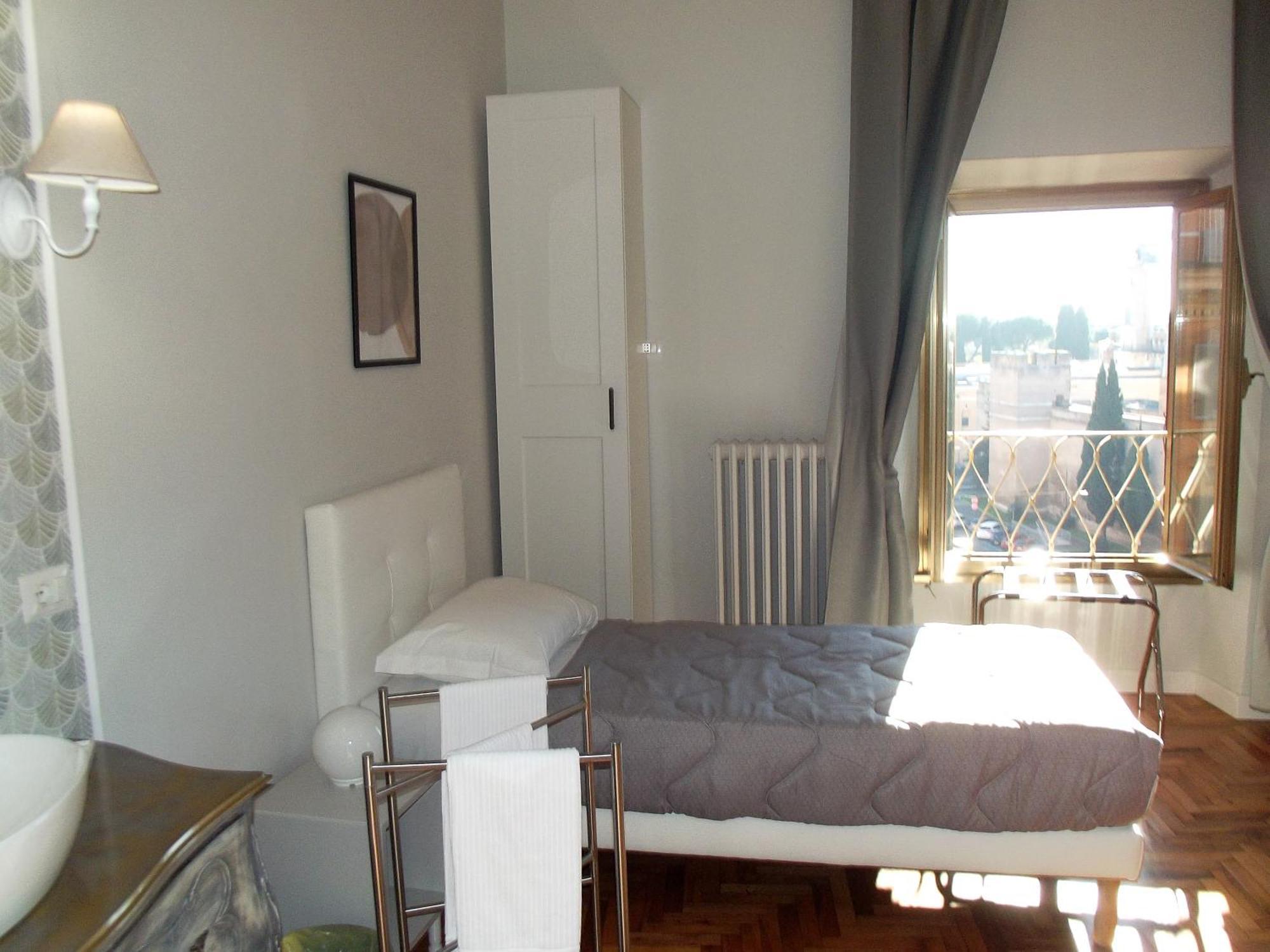 Bonavista Inn Rome Bagian luar foto